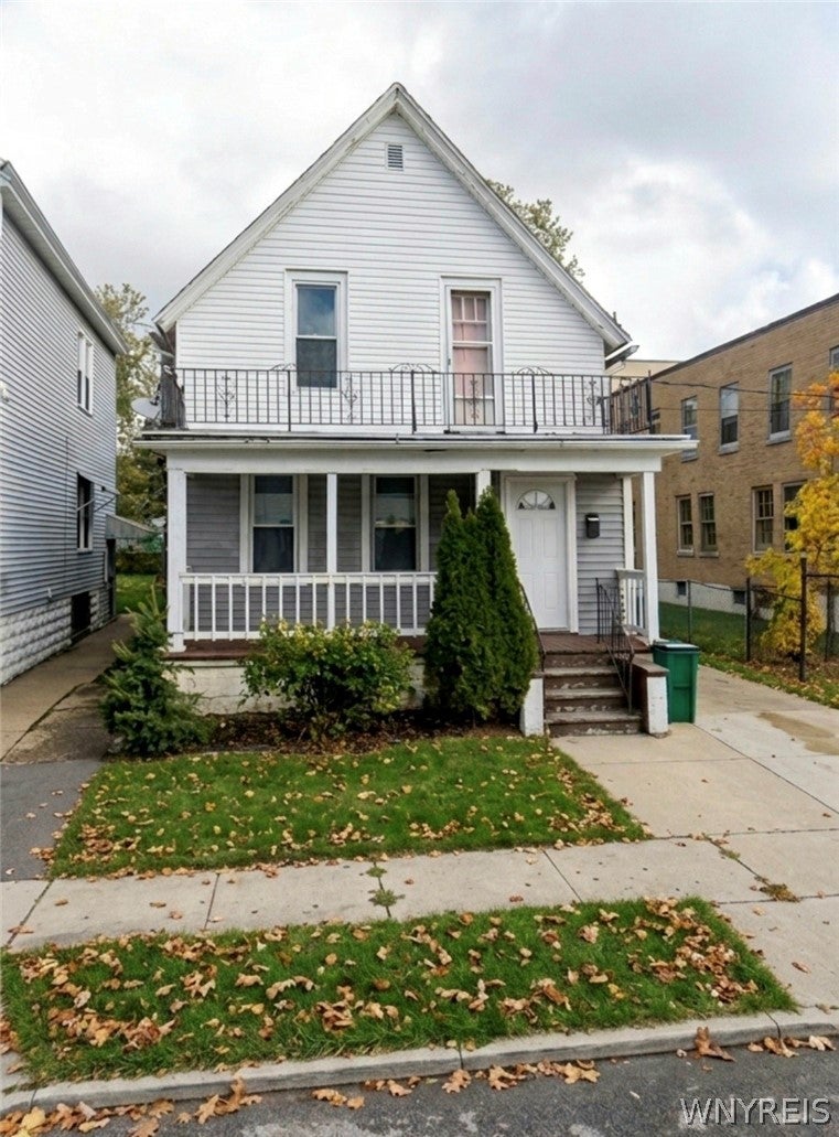 Photo of 31 Roma Avenue, Buffalo, NY 14215 (MLS # B1705106)