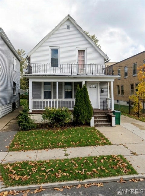 Photo of 31 Roma Avenue, Buffalo, NY 14215 (MLS # B1705106)