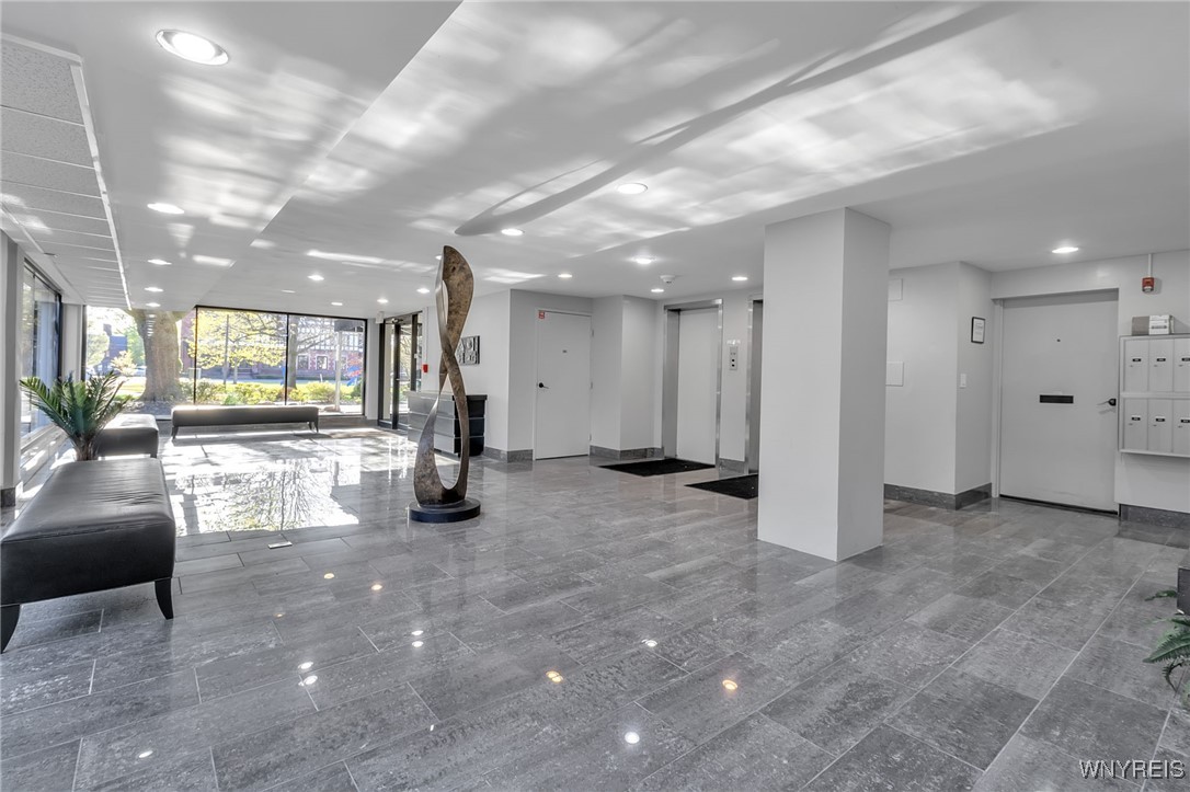 849 Delaware Avenue 301