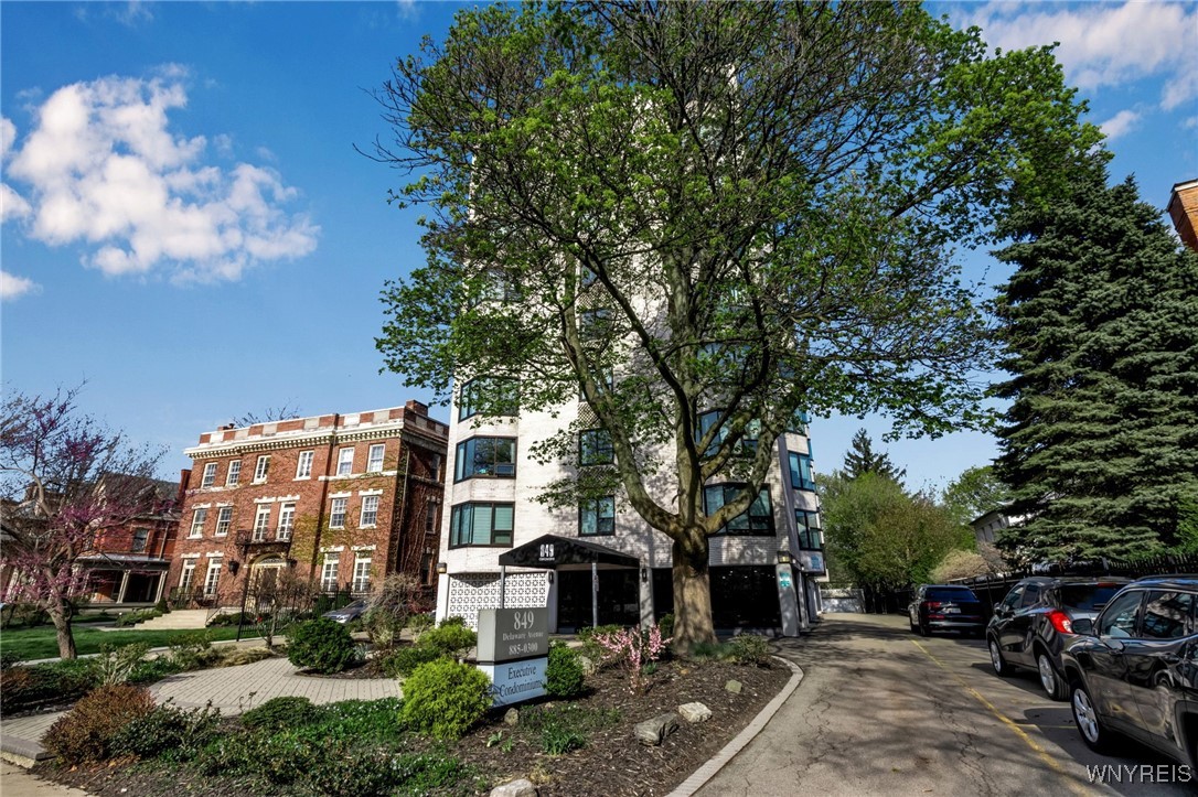 849 Delaware Avenue 301