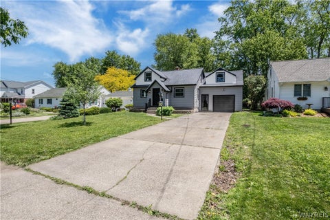 Photo of 245 N Ellicott St ST, Amherst, NY 14221 (MLS # B1692608)