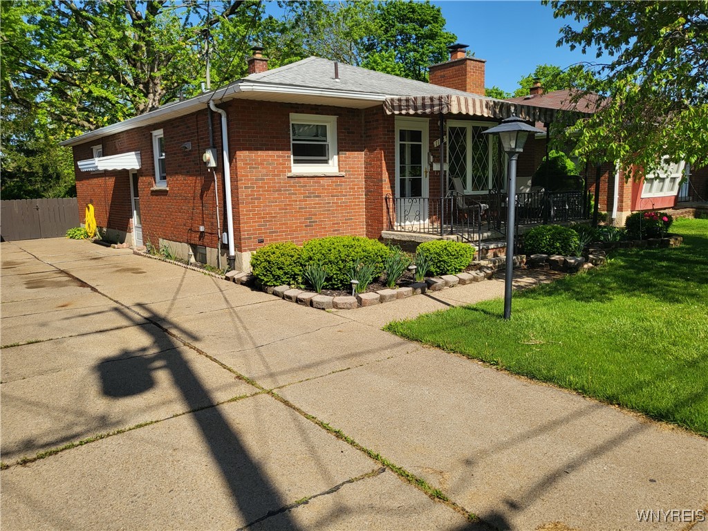 1122 93rd Street, Niagara Falls, New York image 1