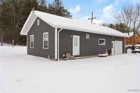 Homes For Sale - 6707 E Lake Road<br/> Castile, NY 14427