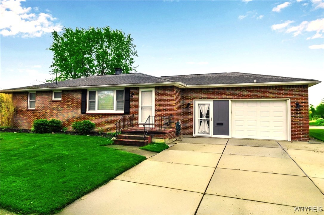 162 Nagel Drive Drive, Cheektowaga, New York image 1