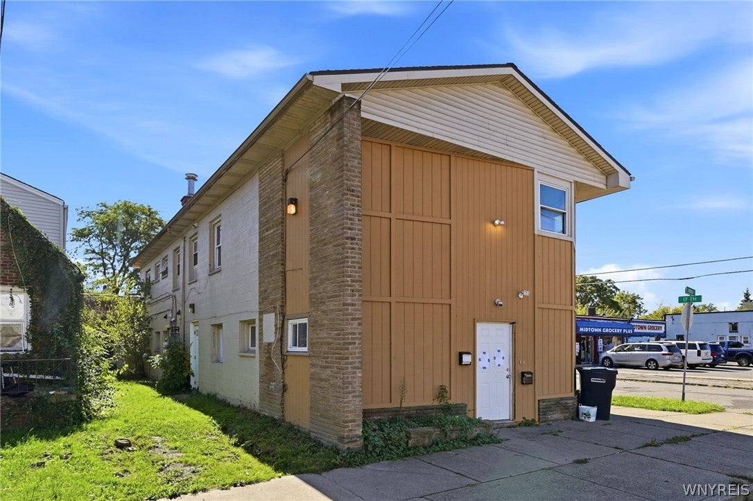 1703 Pierce Avenue