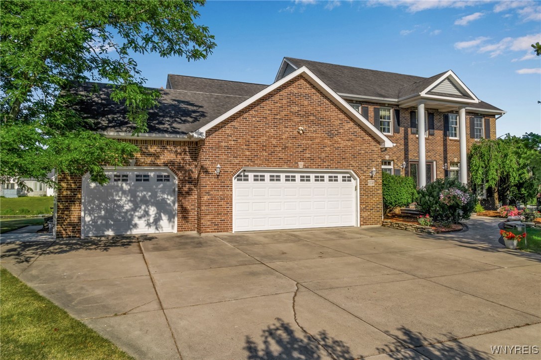6330 Lakemont Court