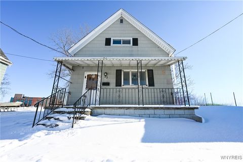 Photo of 33 Owahn Place, Buffalo, NY 14210 (MLS # B1661032)