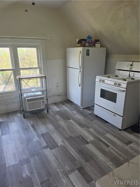 Tiny photo for 255 Ashland Avenue #3, Buffalo, NY 14222 (MLS # B1718739)