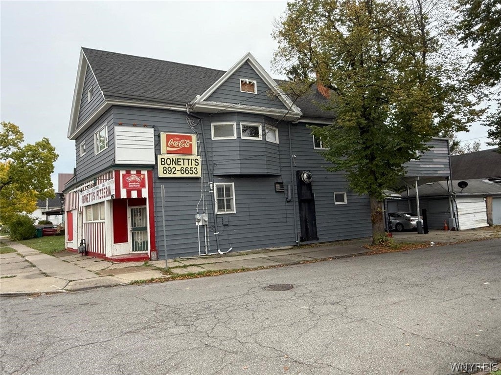 697 Walden Avenue