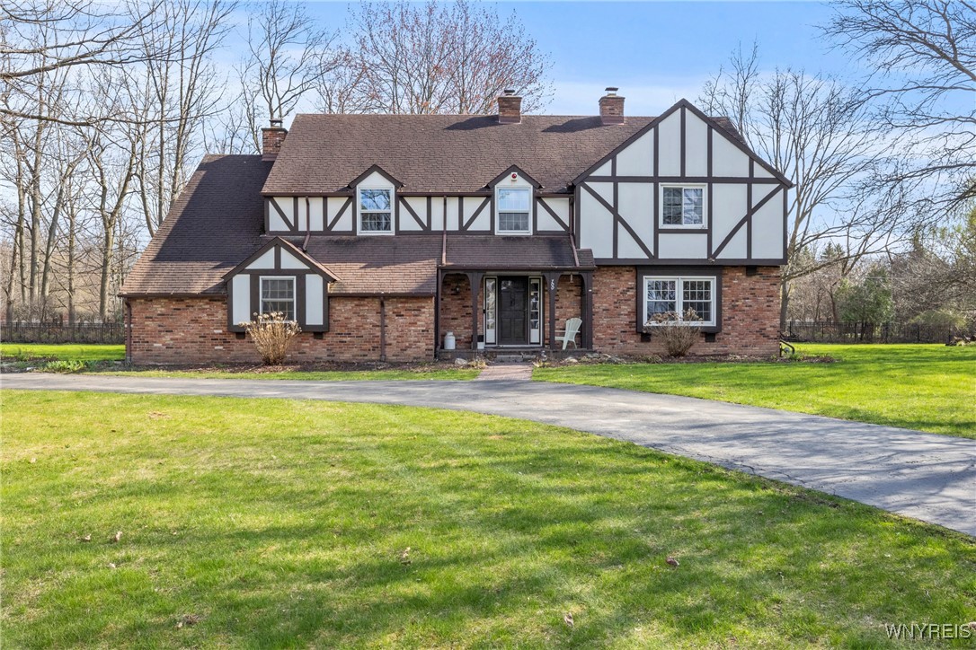700 Mountain View Drive, Lewiston, New York image 1