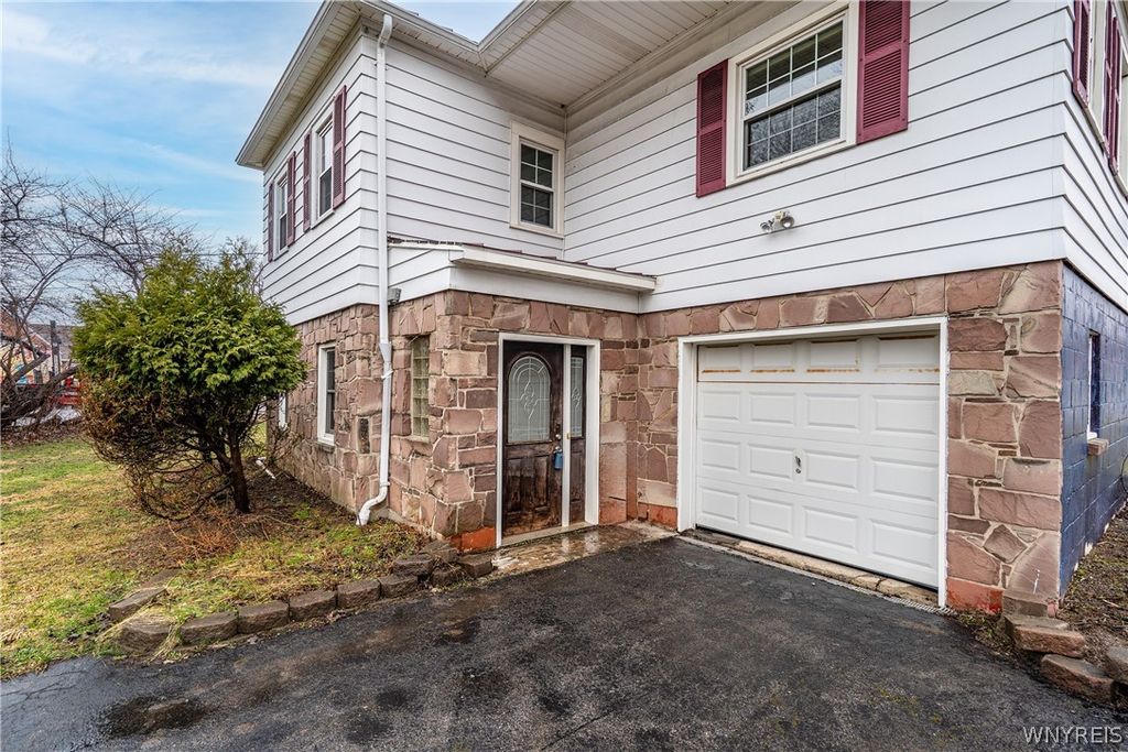 Photo of 8465 Transit Road, Clarence, NY 14051 (MLS # B1666587)