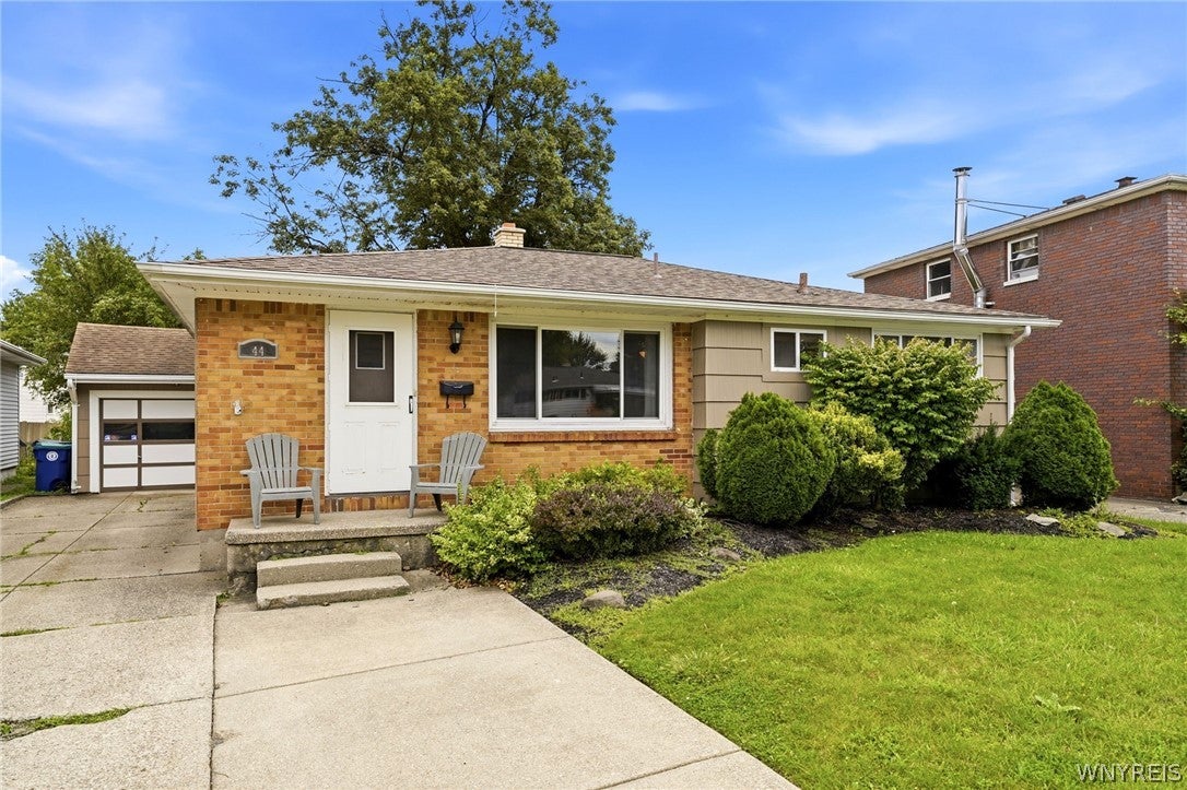 44 Hillcrest Drive
