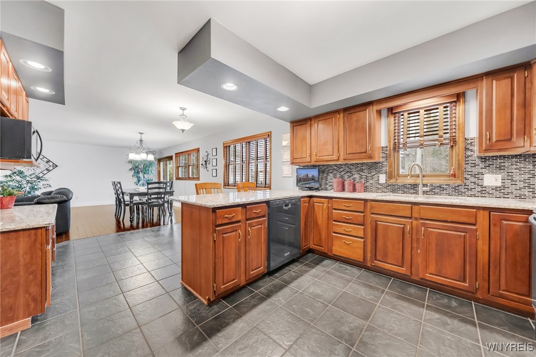 2840 Bullis Road, Elma, New York image 6