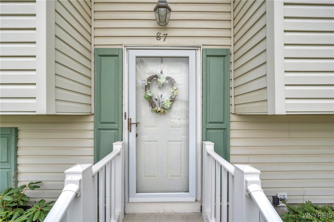 87 E Rouen Drive, Cheektowaga, New York image 2