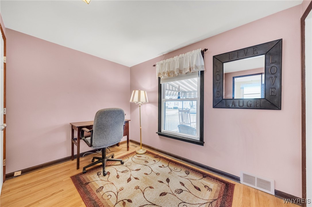 22 Keats Avenue, Tonawanda, New York image 8