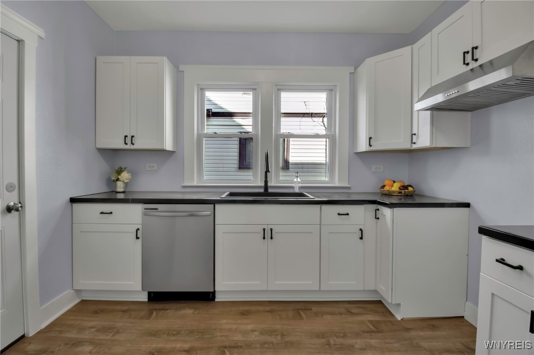 Shelby, New York 14103, United States, 4 Bedrooms Bedrooms, ,1 BathroomBathrooms,Residential,Active,94177