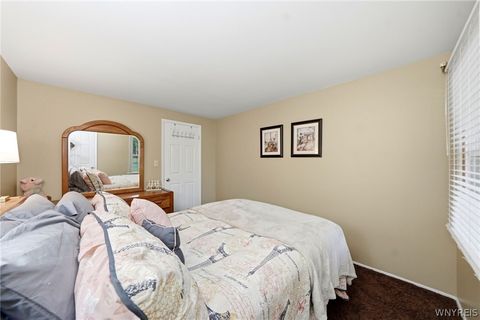 Tiny photo for 4 Woodward Court, West Seneca, NY 14224 (MLS # B1675875)