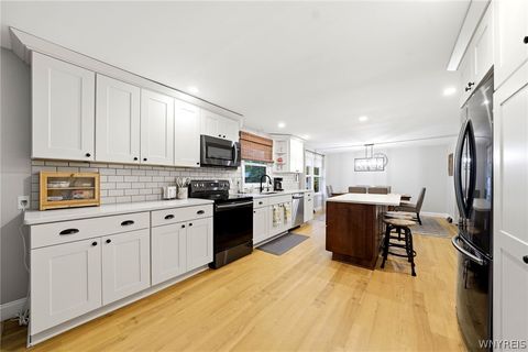 Tiny photo for 4 Woodward Court, West Seneca, NY 14224 (MLS # B1675875)