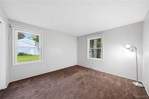 Tiny photo for 4 Woodward Court, West Seneca, NY 14224 (MLS # B1675875)