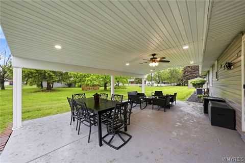 Tiny photo for 4 Woodward Court, West Seneca, NY 14224 (MLS # B1675875)