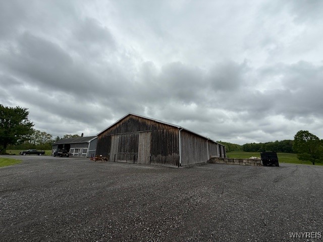 637 Davis Road