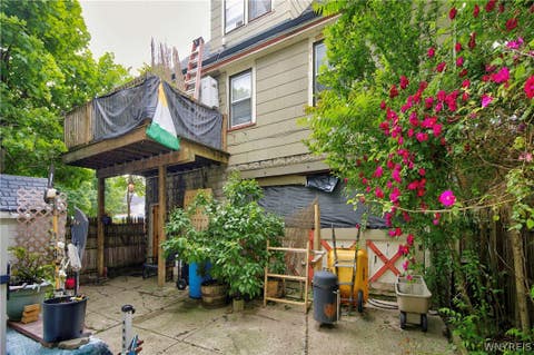 Tiny photo for 289 Auburn Avenue, Buffalo, NY 14213 (MLS # B1693457)