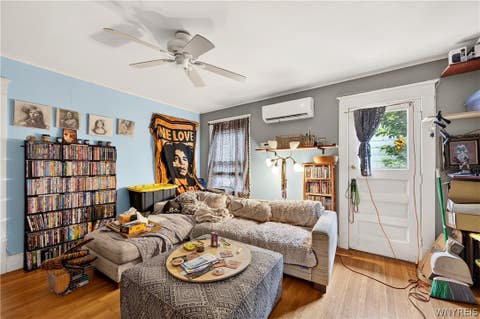 Tiny photo for 289 Auburn Avenue, Buffalo, NY 14213 (MLS # B1693457)