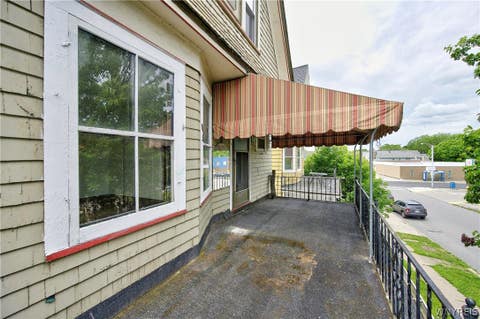 Tiny photo for 289 Auburn Avenue, Buffalo, NY 14213 (MLS # B1693457)