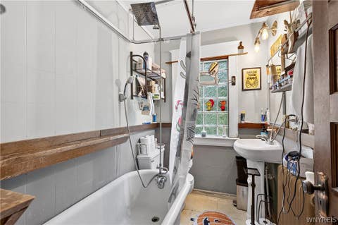 Tiny photo for 289 Auburn Avenue, Buffalo, NY 14213 (MLS # B1693457)