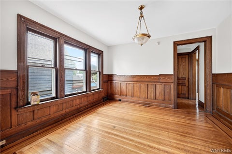 Tiny photo for 289 Auburn Avenue, Buffalo, NY 14213 (MLS # B1693457)