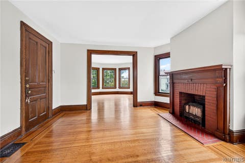 Tiny photo for 289 Auburn Avenue, Buffalo, NY 14213 (MLS # B1693457)