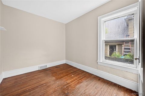 Tiny photo for 289 Auburn Avenue, Buffalo, NY 14213 (MLS # B1693457)