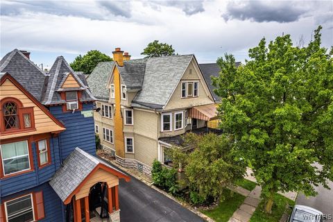 Tiny photo for 289 Auburn Avenue, Buffalo, NY 14213 (MLS # B1693457)