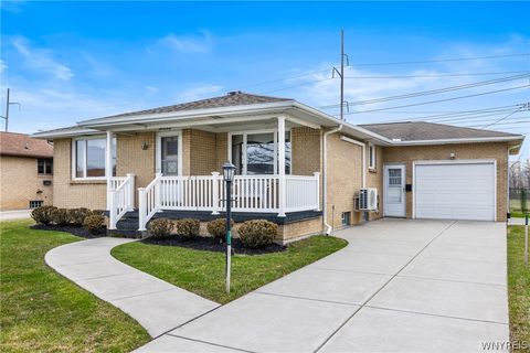 Homes For Sale - 39 Cardy Lane Ln<br/> Cheektowaga, NY 14043