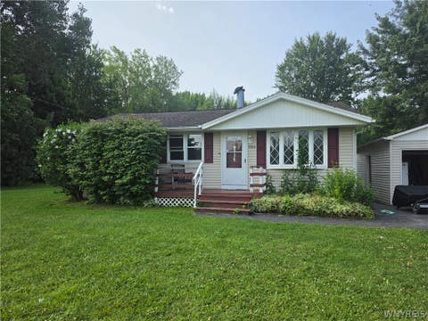 Photo of 9304 Fisk Road, Royalton, NY 14001 (MLS # B1702454)