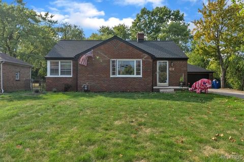 Photo of 530 Getzville Road, Amherst, NY 14226 (MLS # B1640198)