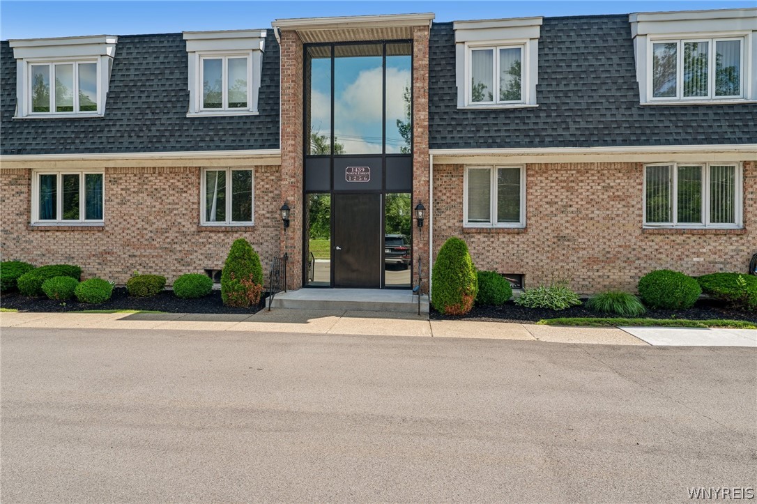 1439 N Forest Road 5