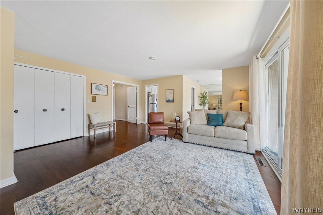 1439 N Forest Road 5