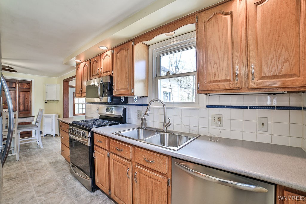51 Clearvale Drive, Cheektowaga, New York image 17