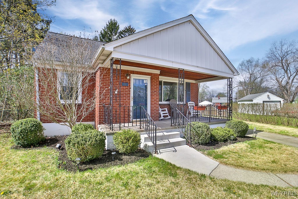 51 Clearvale Drive, Cheektowaga, New York image 4