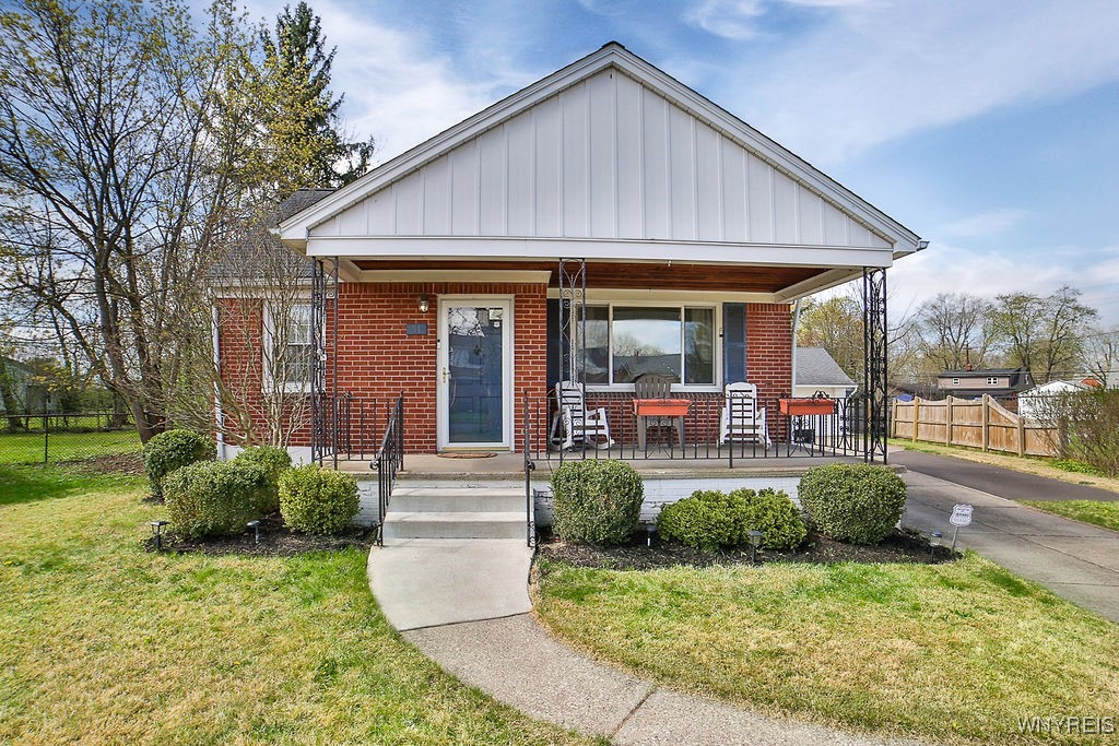 51 Clearvale Drive, Cheektowaga, New York image 1