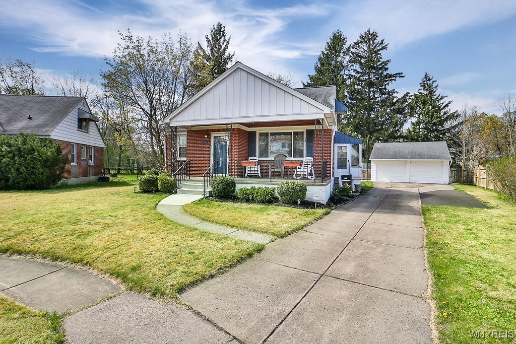 51 Clearvale Drive, Cheektowaga, New York image 2