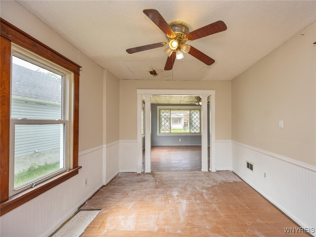 2215 South Avenue, Niagara Falls, New York image 28
