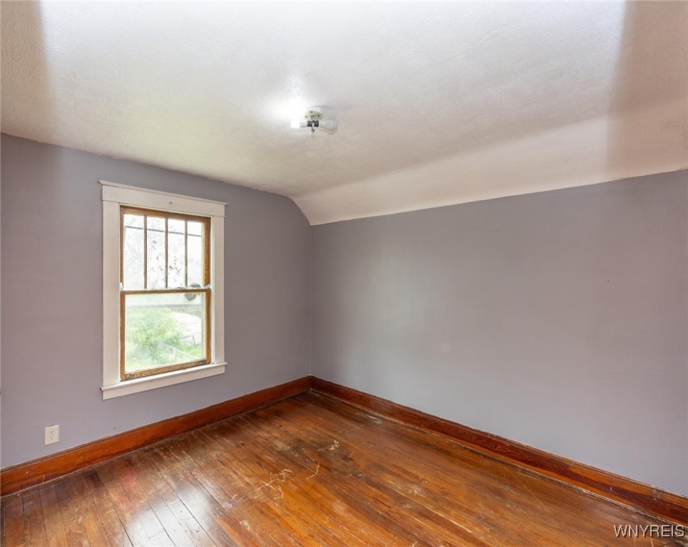 2215 South Avenue, Niagara Falls, New York image 35