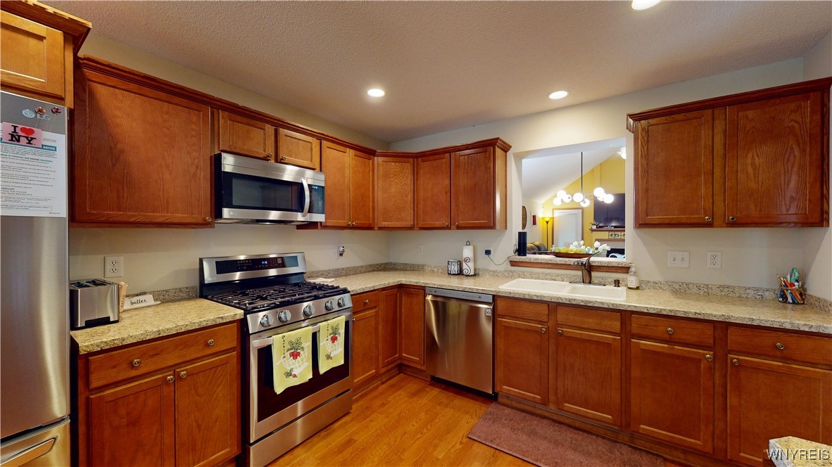 27 Hickory Grove Lane, Cheektowaga, New York image 7