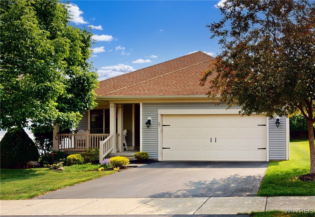 27 Hickory Grove Lane, Cheektowaga, New York image 1