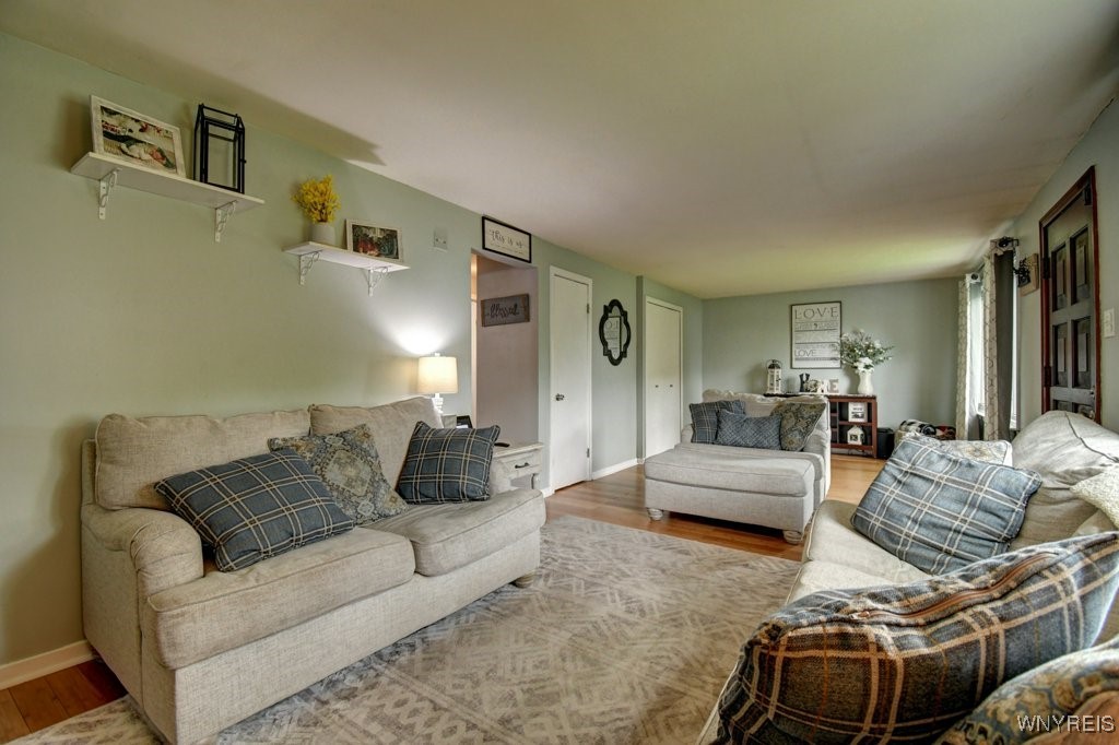 12 S Huxley Drive, Cheektowaga, New York image 5