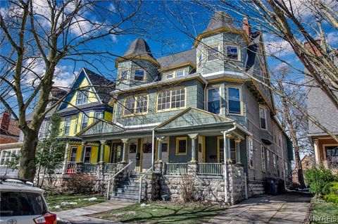 Photo of 251 Lexington Avenue, Buffalo, NY 14222 (MLS # B1527730)