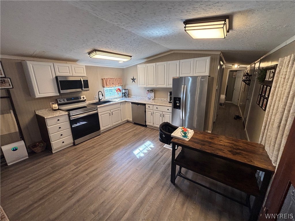 357 Grandview Dr