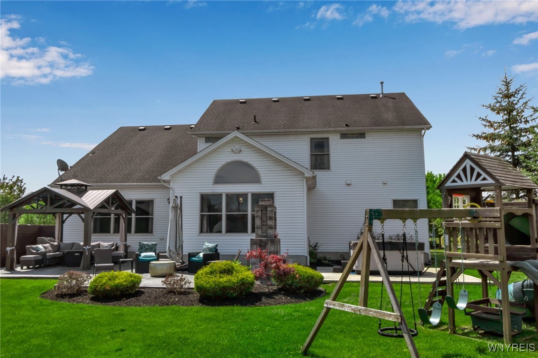 5623 Field Brook Drive, Clarence, New York image 32